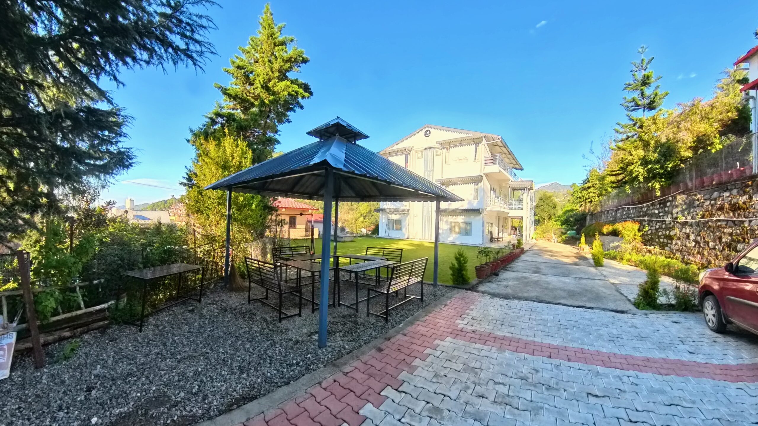 Parking, Gazebo, Garden, Garden Swing & Entrance ; Shree Rudra Home Stays (1)